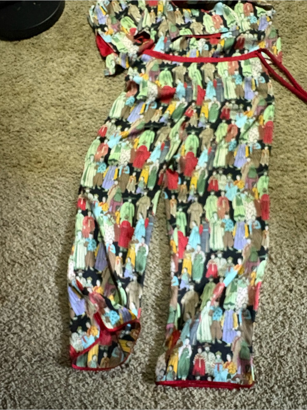Natori Multicolor Vintage Doll Print Pajama Set with Red Trim - Picture 5 of 5